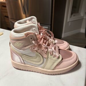 Women's Air Jordan 1 High Method of Make 'Pink Oxford'